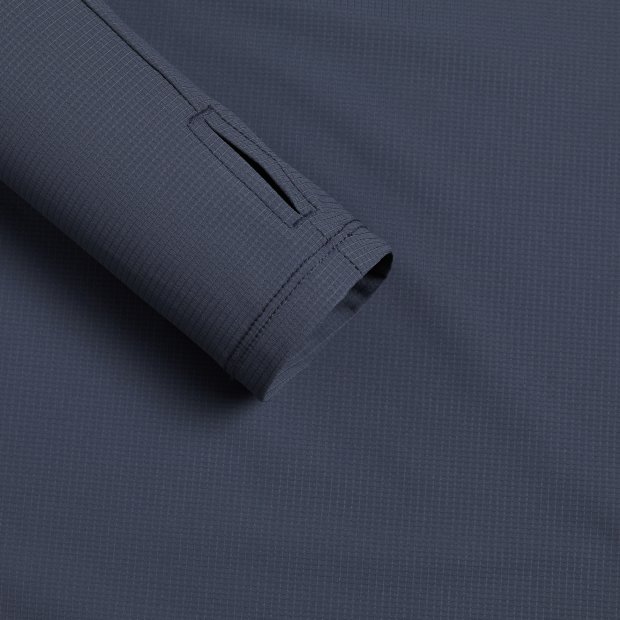 핑거 홀 디테일